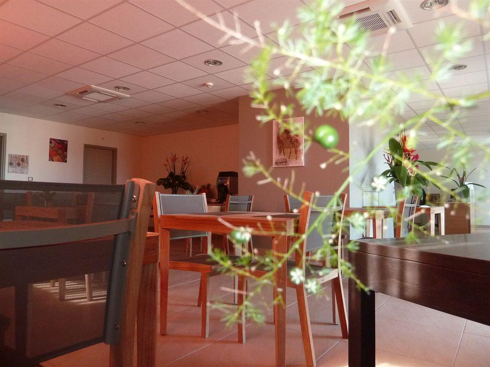 Tama Hotel Сен-Жиль-ле-Бен Екстер'єр фото